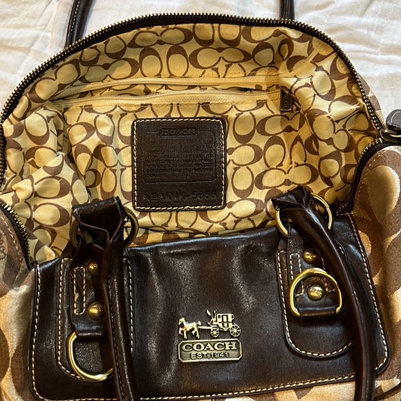 Vintage Coach Hobo Bag - Picture 5 of 9